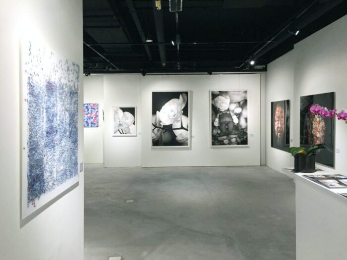 Mazel-Galerie-Singapore-SnowPearls-min-1-768×576