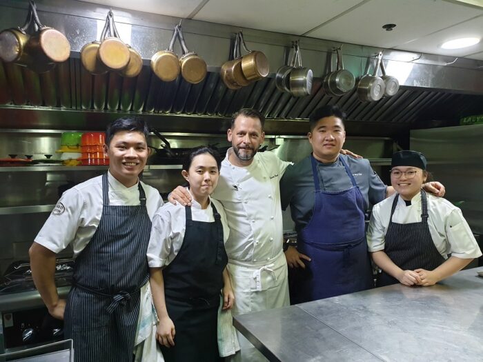 so-chic-bistro-du-vin-10