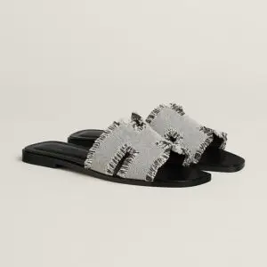 oran sandal hermes 2026 so chic 2