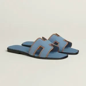 oran sandal hermes 2026 so chic 3