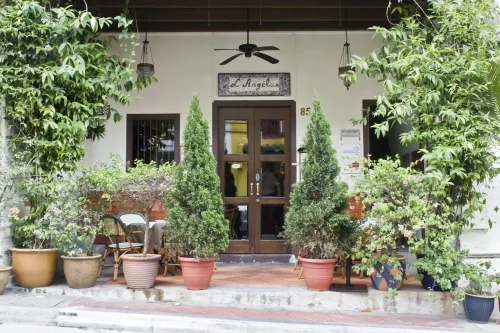 LAngelus_Restaurant-Exterior-1-1500x1000