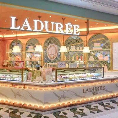 laduree singapore shop takashimaya macarons