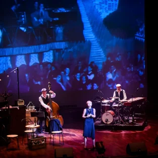 Piaf The Show