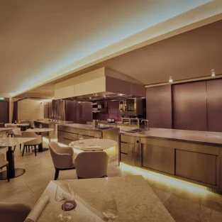 Restaurant-1-scaled