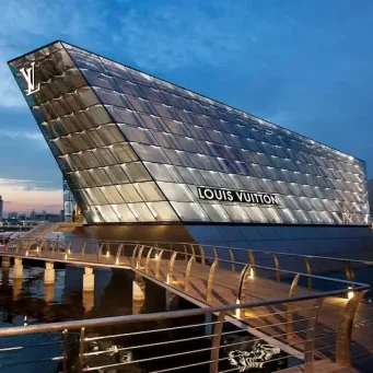 louis-vuitton-featured-image louis-vuitton-featured-image